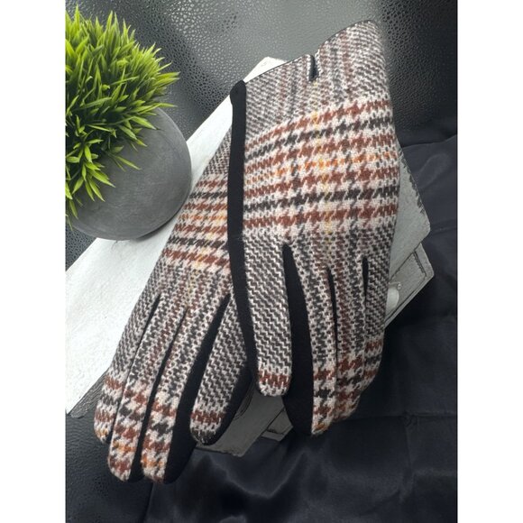 2/$30 Touchscreen Gloves Plaid Dark Brown Black Chestnut Brown Ivory Design NWT - Picture 4 of 6